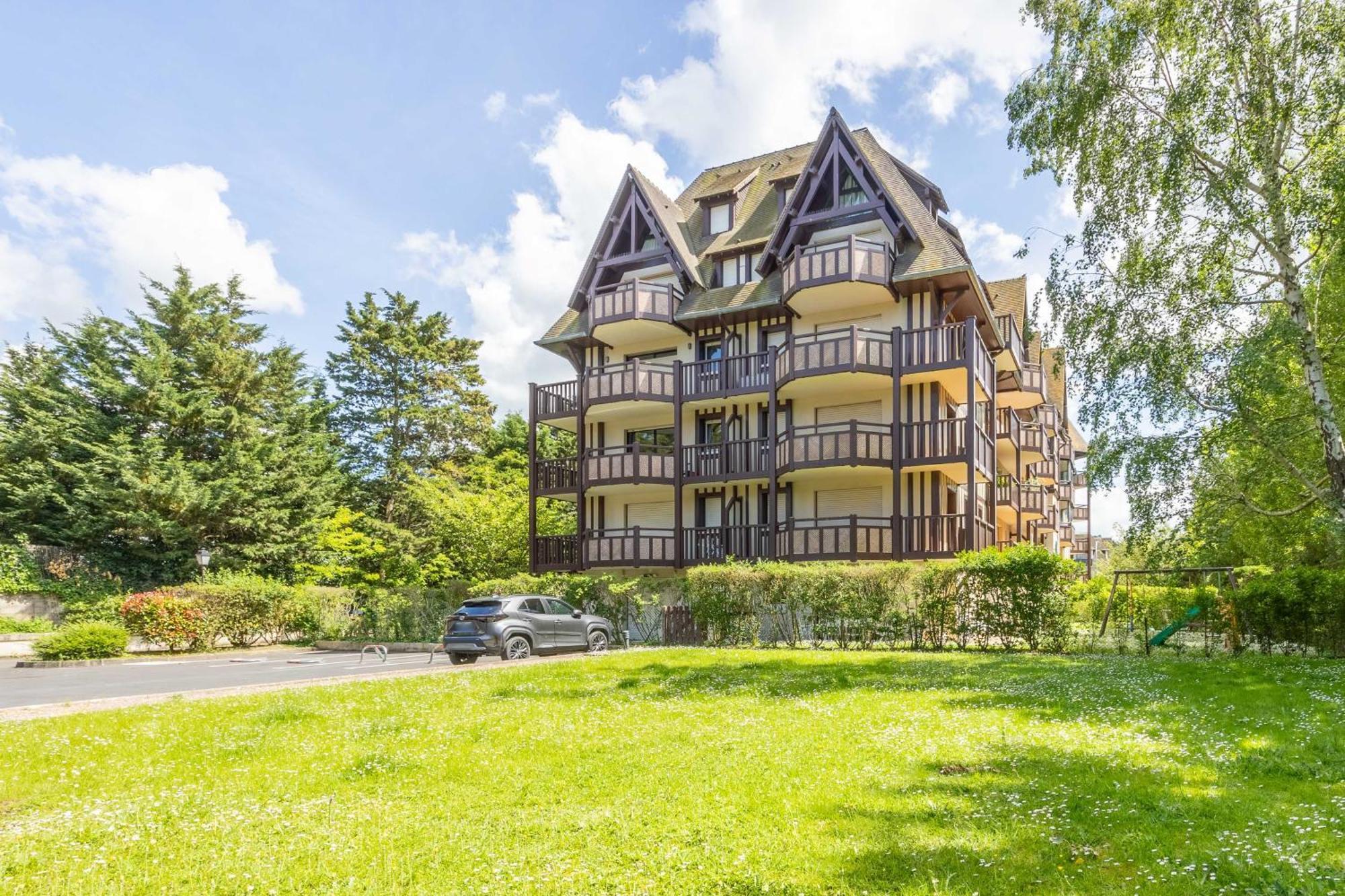 Apartment With Parking And Balcony Near The Beach Deauville Eksteriør billede
